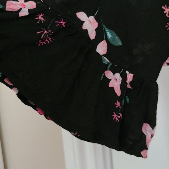 Candie's floral shorts romper - Picture 4 of 11